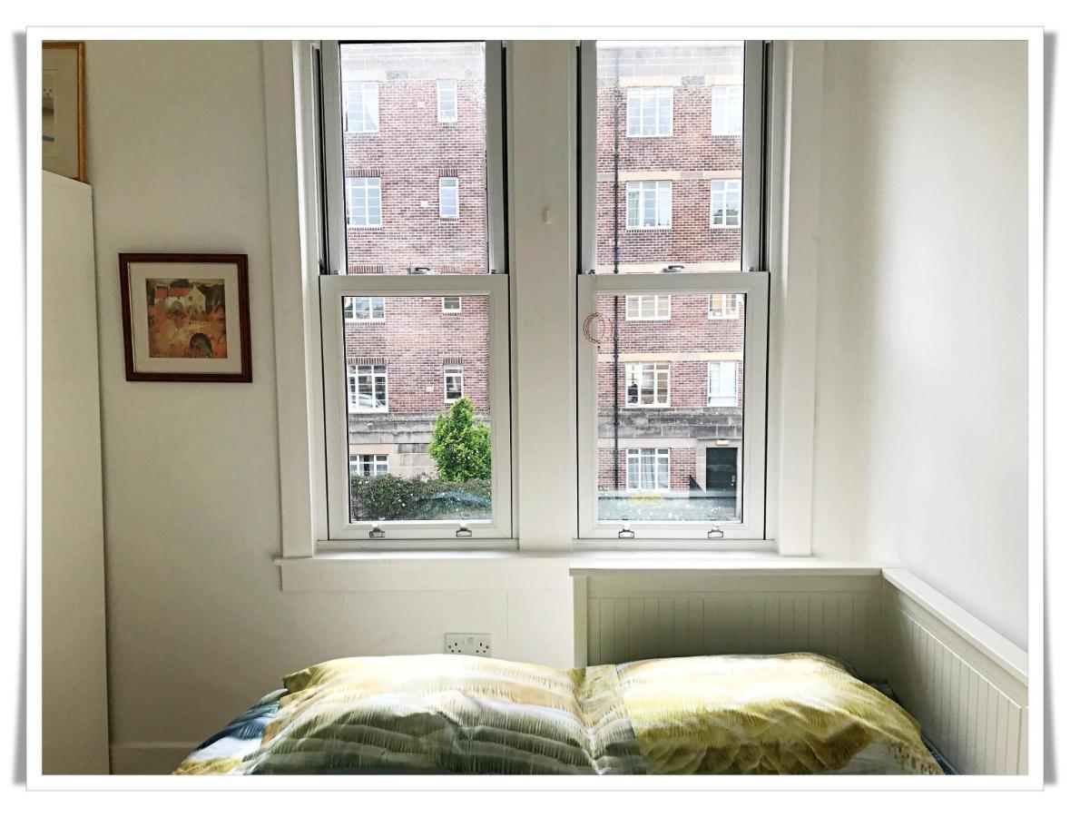 Spacious And Modern 2 Bedroom Flat Near The City Centre EDI Kültér fotó