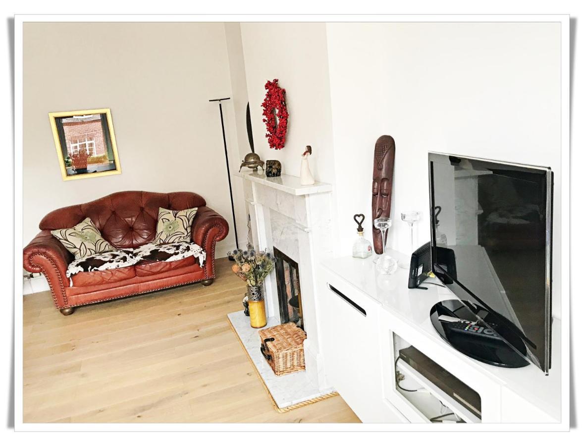 Spacious And Modern 2 Bedroom Flat Near The City Centre EDI Kültér fotó