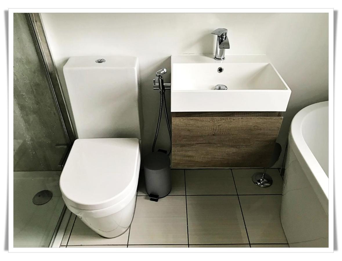 Spacious And Modern 2 Bedroom Flat Near The City Centre EDI Kültér fotó